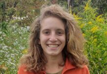 This Real-Life Botanist Is Living the Plant Dream (and Slaying the Invasives)